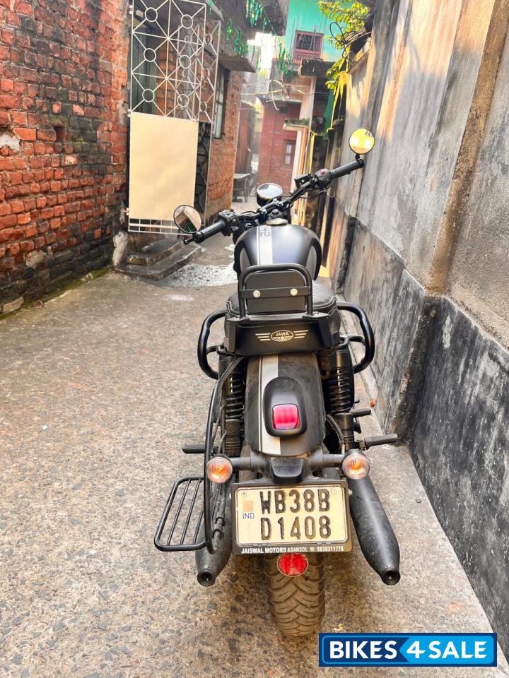 Jawa 42 Dual Channel ABS AllStar Black