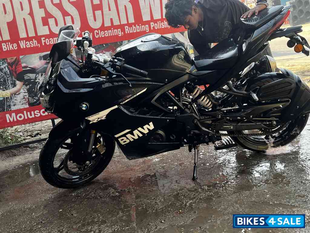 Black BMW G 310 RR