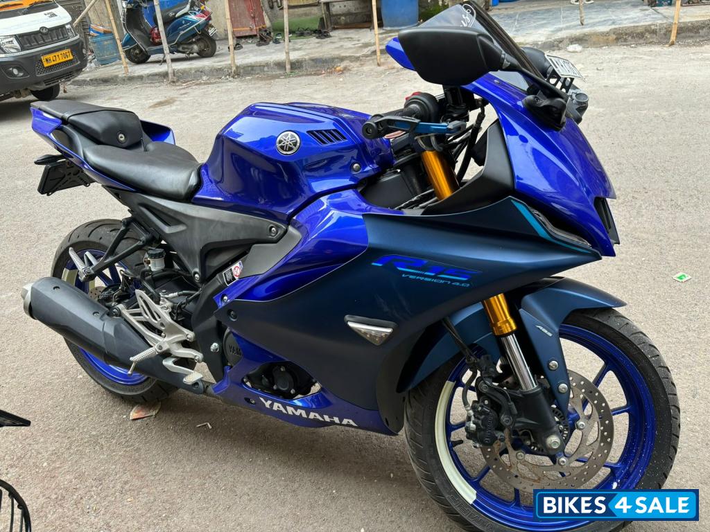Yamaha R15 V4