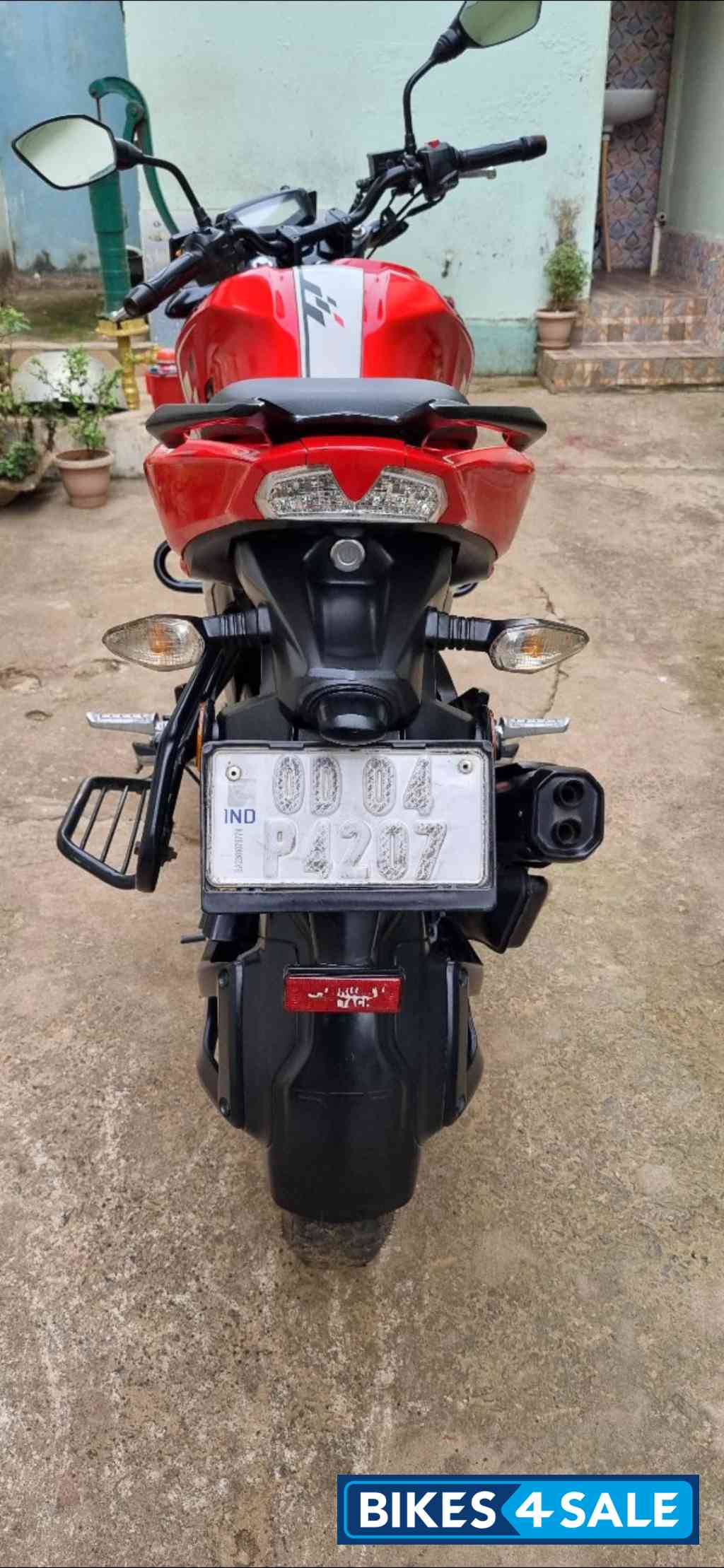 TVS Apache RTR 160 4V