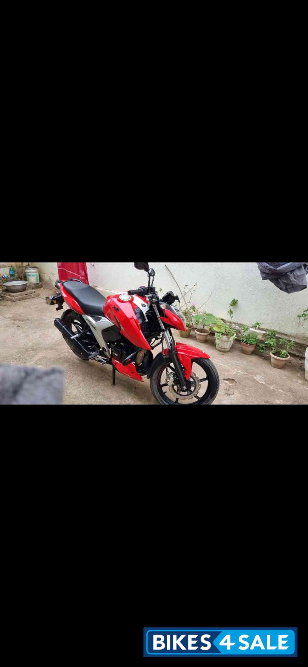 TVS Apache RTR 160 4V