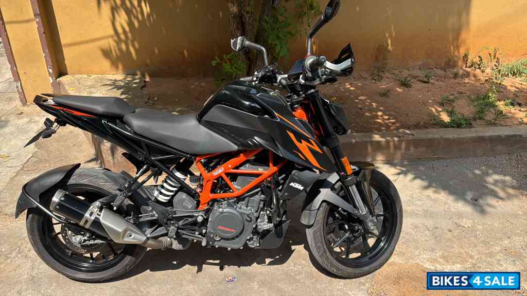KTM Duke 390 BS6