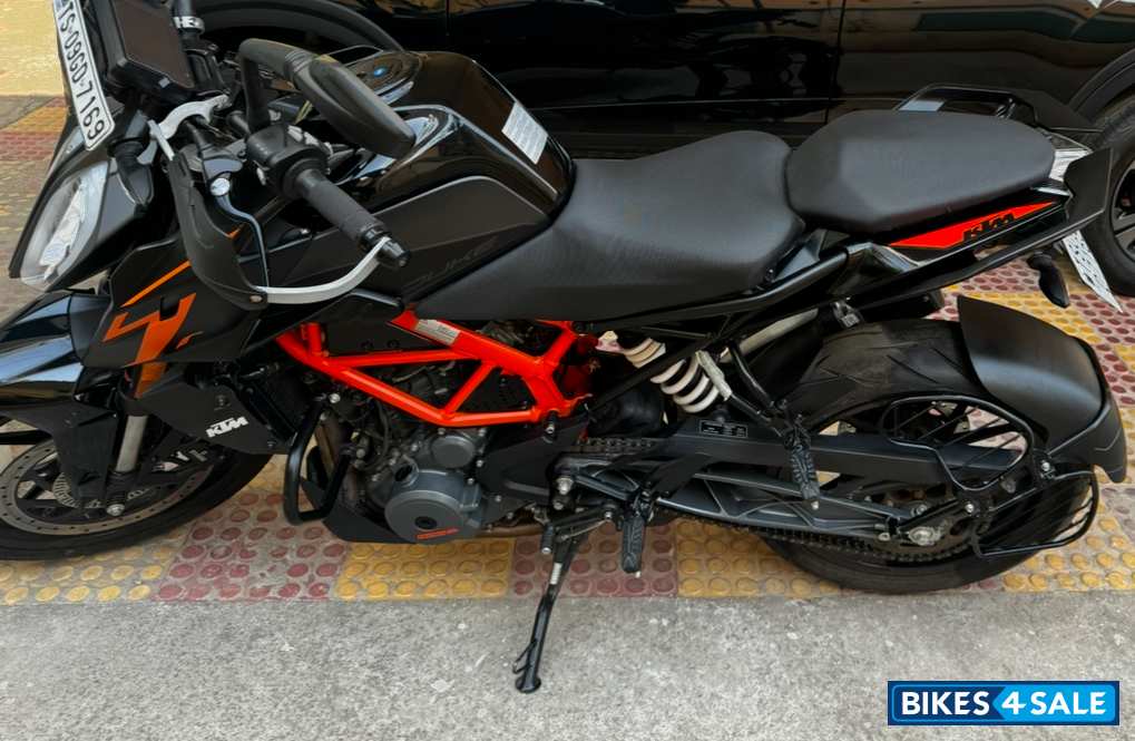 KTM Duke 390 BS6