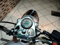 Royal Enfield Bullet 350