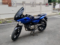 Bajaj Pulsar 220F