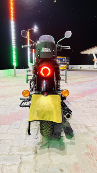 Black Red Royal Enfield Meteor 350 Supernova