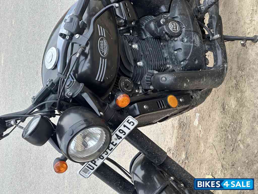 Jawa 42 Dual Channel ABS AllStar Black