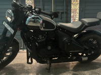 Jawa 42 Bobber Black Mirror