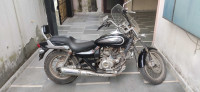 Black Bajaj Avenger Cruise 220