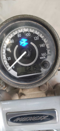 Black Bajaj Avenger Cruise 220