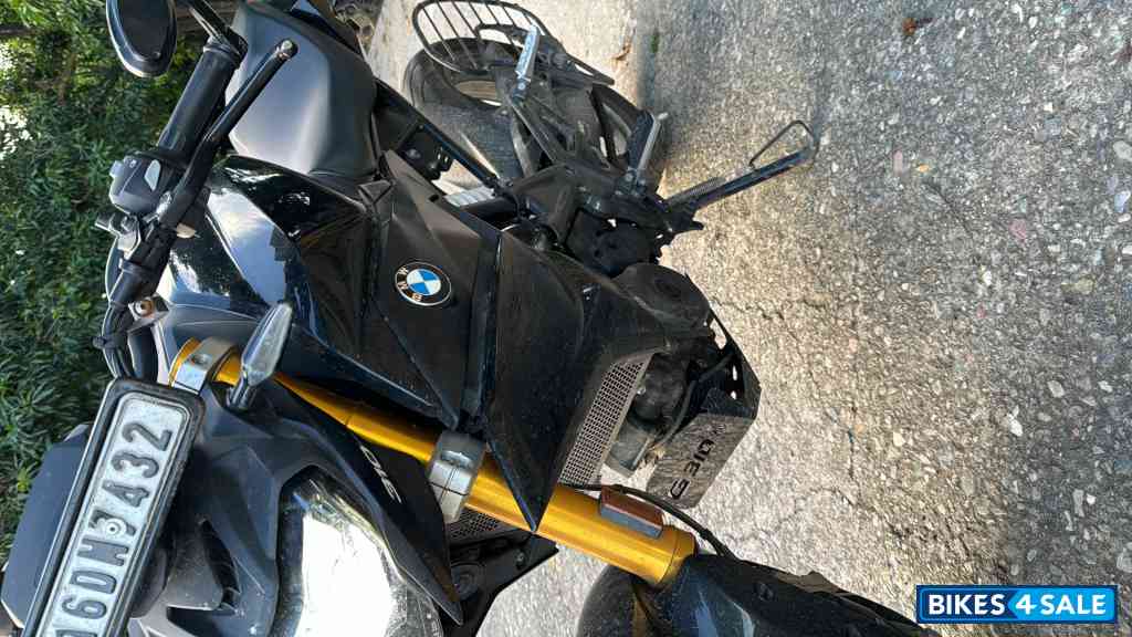 BMW G 310 R