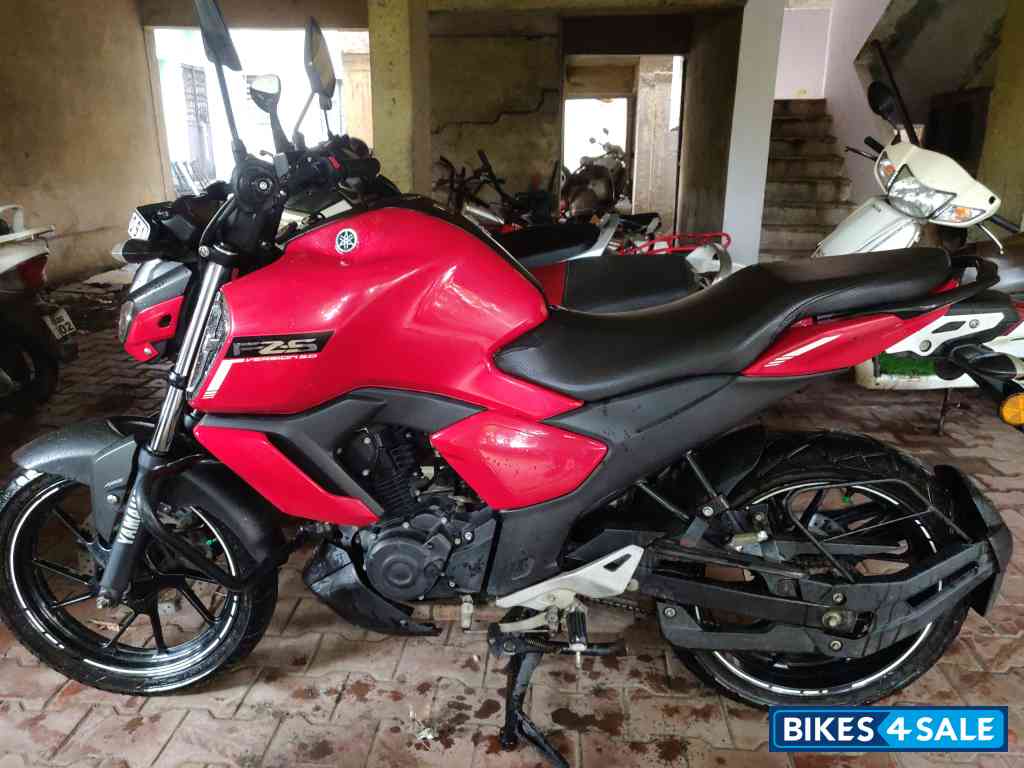 Yamaha FZ-S FI V3 BS6