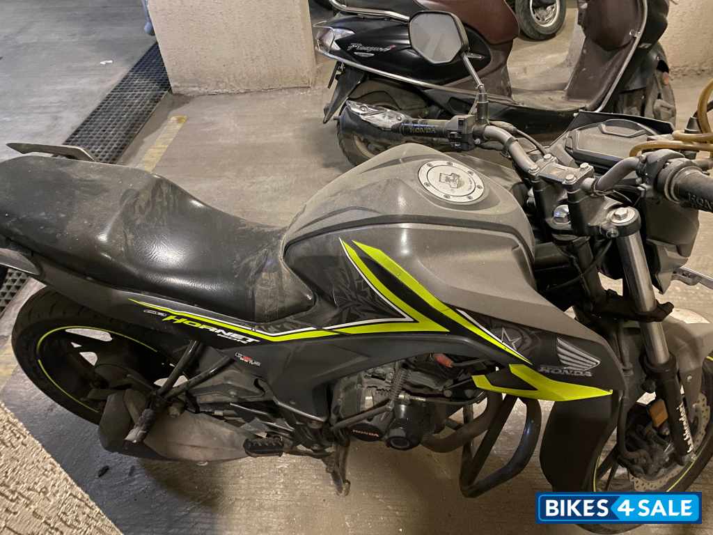 Honda CB Hornet 160R