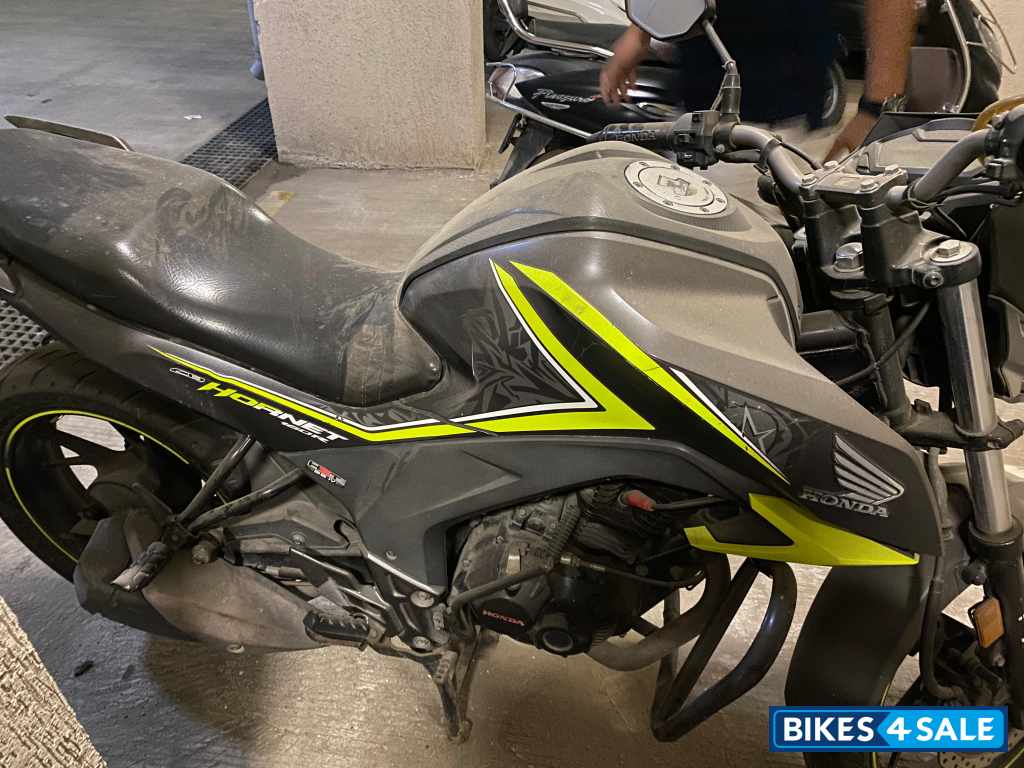 Honda CB Hornet 160R