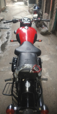 Redditch Red Royal Enfield Classic 350 Redditch Red