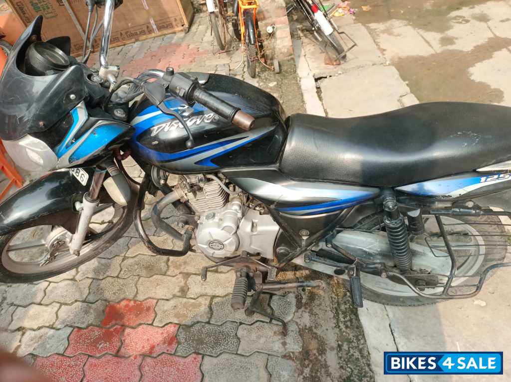 Bajaj Discover 125