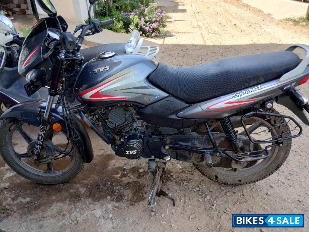 Grey TVS Sport BS6
