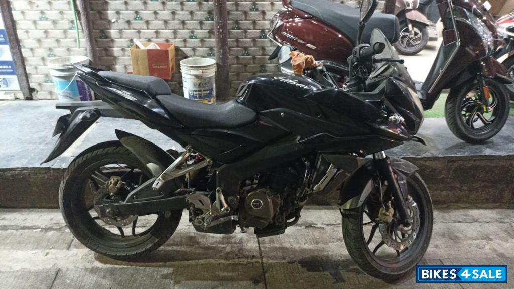 Bajaj Pulsar AS 200
