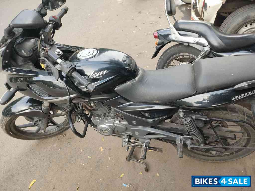 Bajaj Pulsar 220 DTSFi