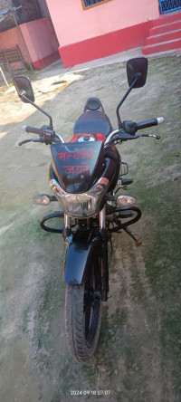 Bajaj V15