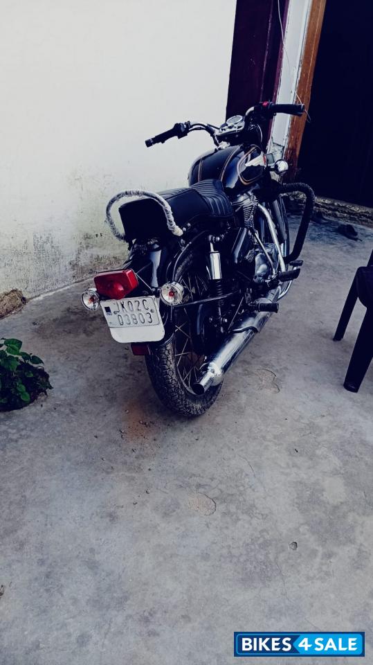 Black Royal Enfield Bullet Standard 350