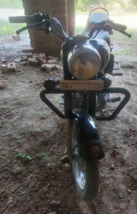 Black Royal Enfield Bullet Standard 350