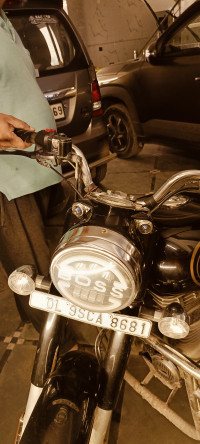 Black Royal Enfield Bullet Standard 350