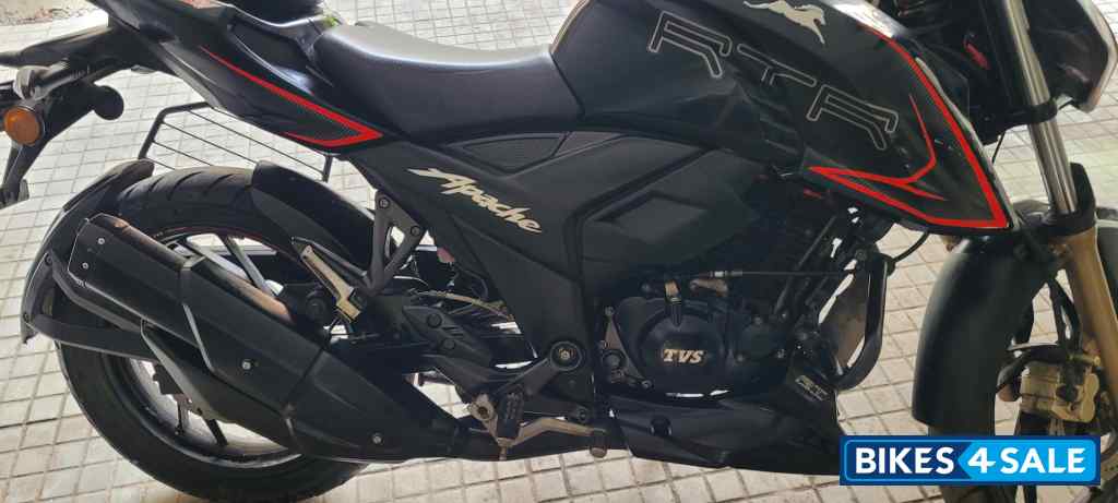 Black TVS Apache RTR 200 4V ABS