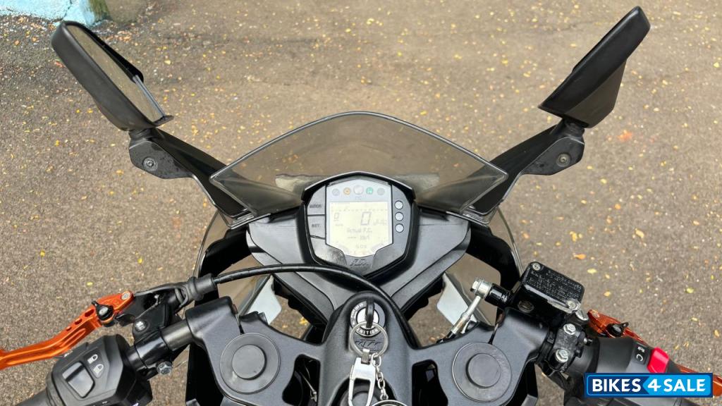 Silver Metallic Matt KTM RC 390