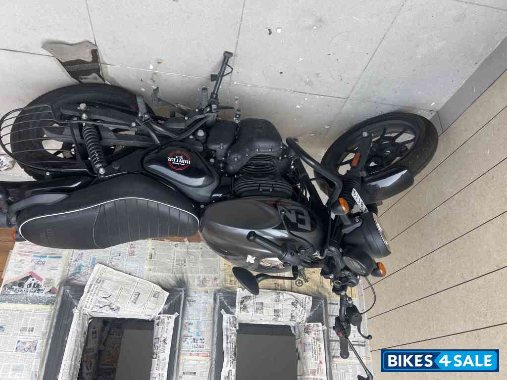 Royal Enfield Hunter 350 Metro