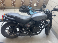 Royal Enfield Hunter 350 Metro