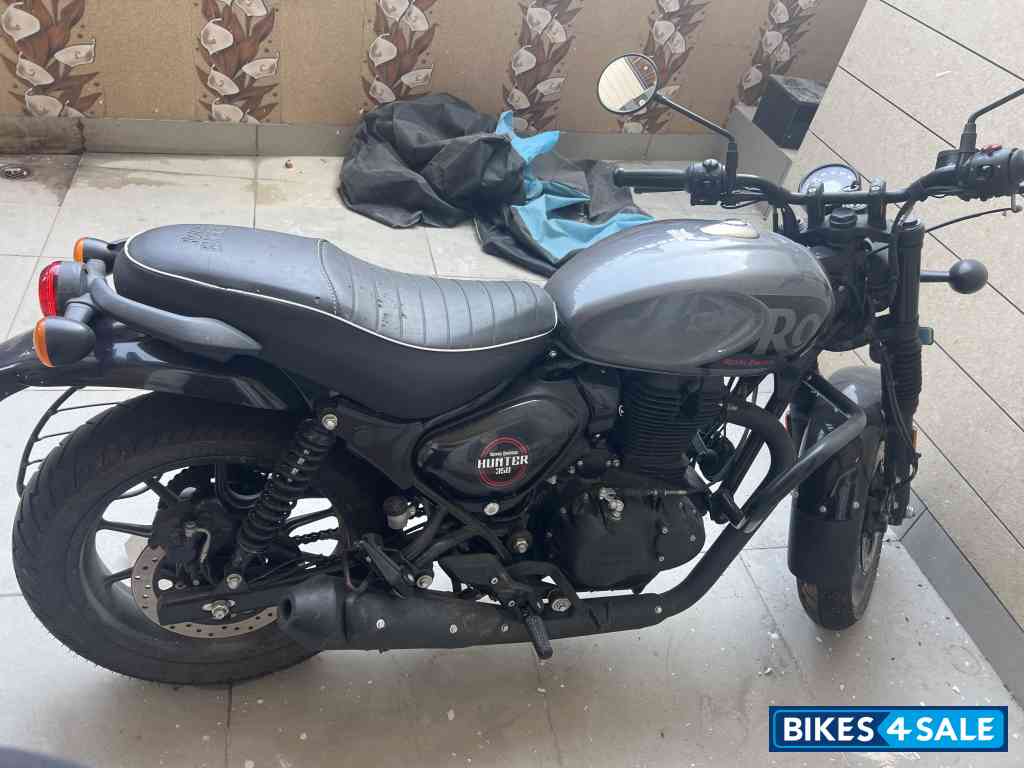Royal Enfield Hunter 350 Metro