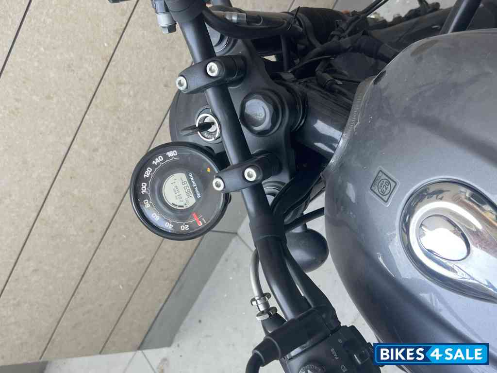 Royal Enfield Hunter 350 Metro