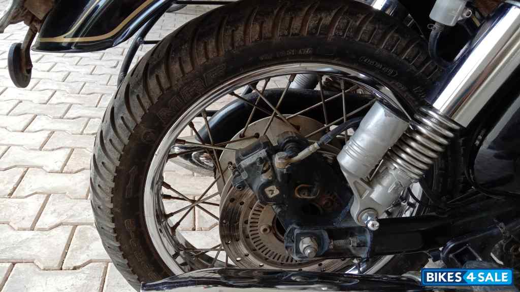 Black & Silver Jawa Jawa BS6