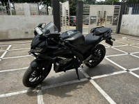 Mat Black Yamaha YZF R15 V3