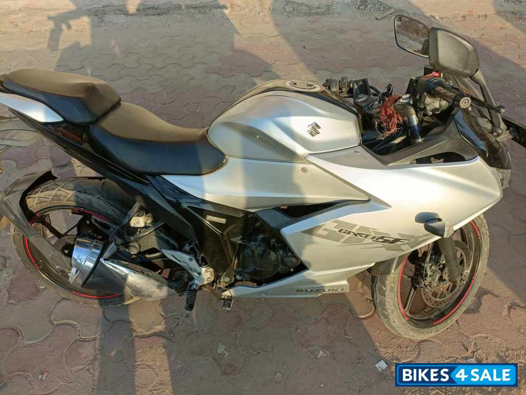 Suzuki Gixxer 150