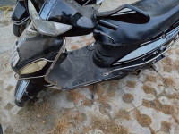 Black Mahindra Rodeo UZO 125