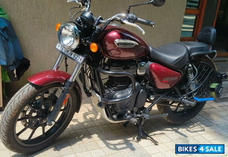 Royal Enfield Meteor 350 Stellar