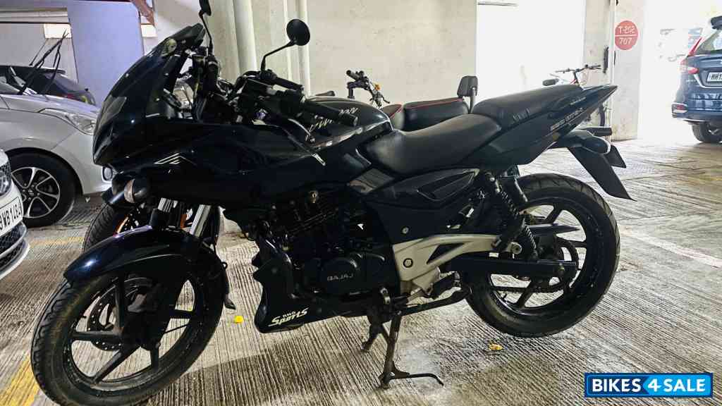 Bajaj Pulsar 220 DTSi