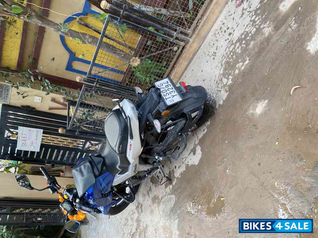 TVS Apache RTR 160 4V