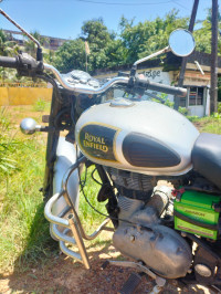 Royal Enfield Bullet 350