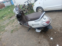 White Suzuki Access 125 Ride Connect Edition