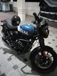 Blue And White Royal Enfield Hunter 350 Metro