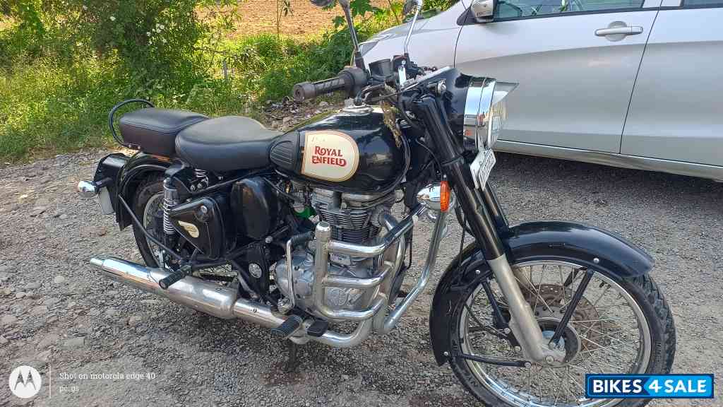 Black Royal Enfield Classic 350