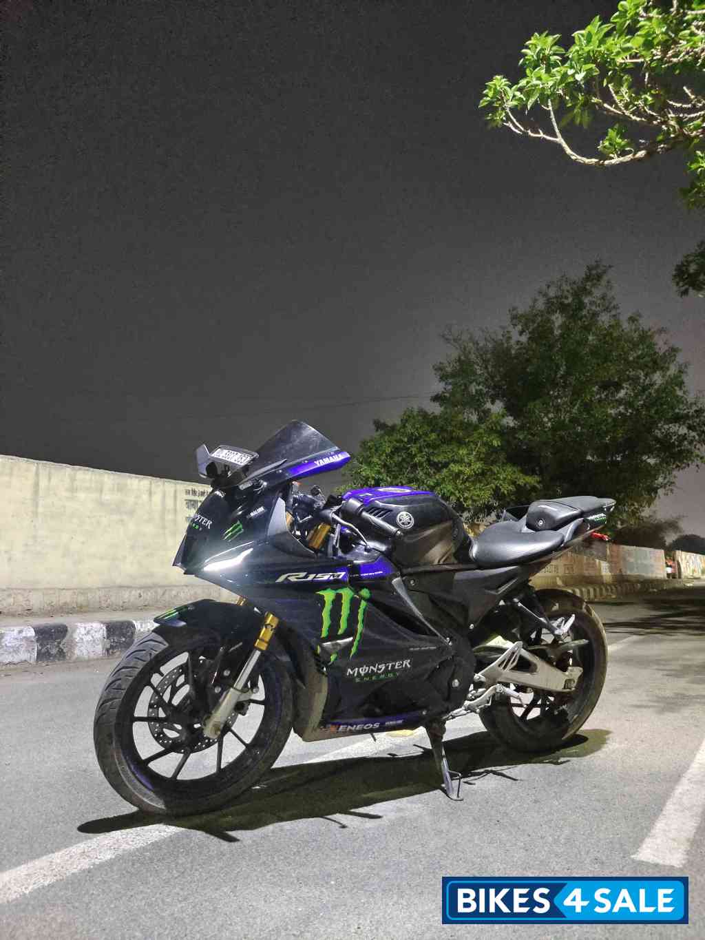 Yamaha R15M Monster Energy MotoGP Edition