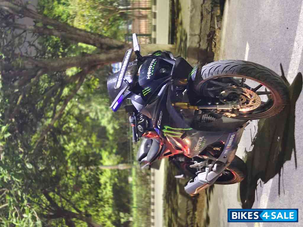 Yamaha R15M Monster Energy MotoGP Edition