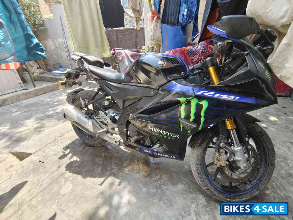 Yamaha R15M Monster Energy MotoGP Edition