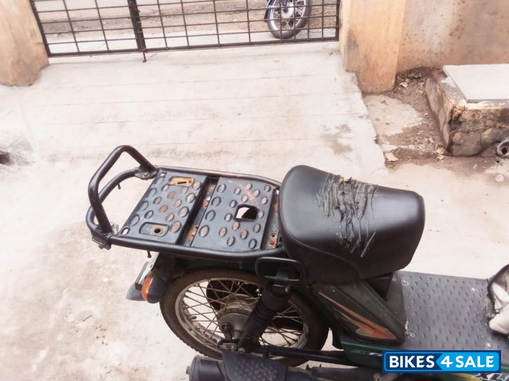 TVS XL 100 Heavy Duty