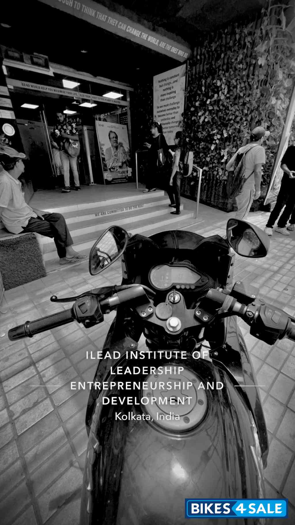 Bajaj Pulsar 220F BS6 Bajaj Pulsar 220F BS6