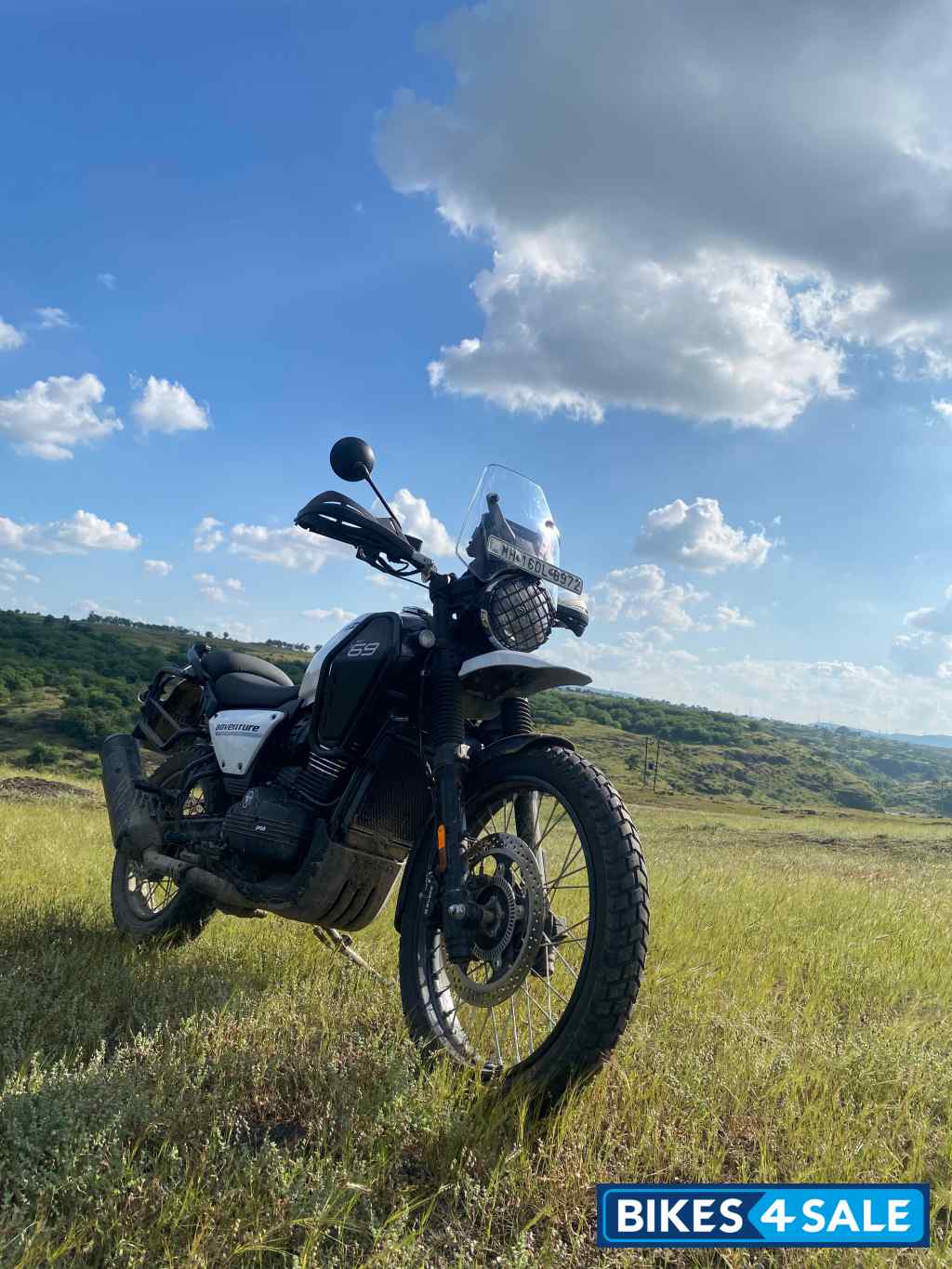 Yezdi Adventure Gloss 2024